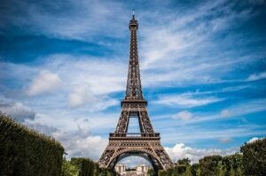 Read more about the article כמה זמן טיסה פריז? ומסעדות שוות בפריז 2022
